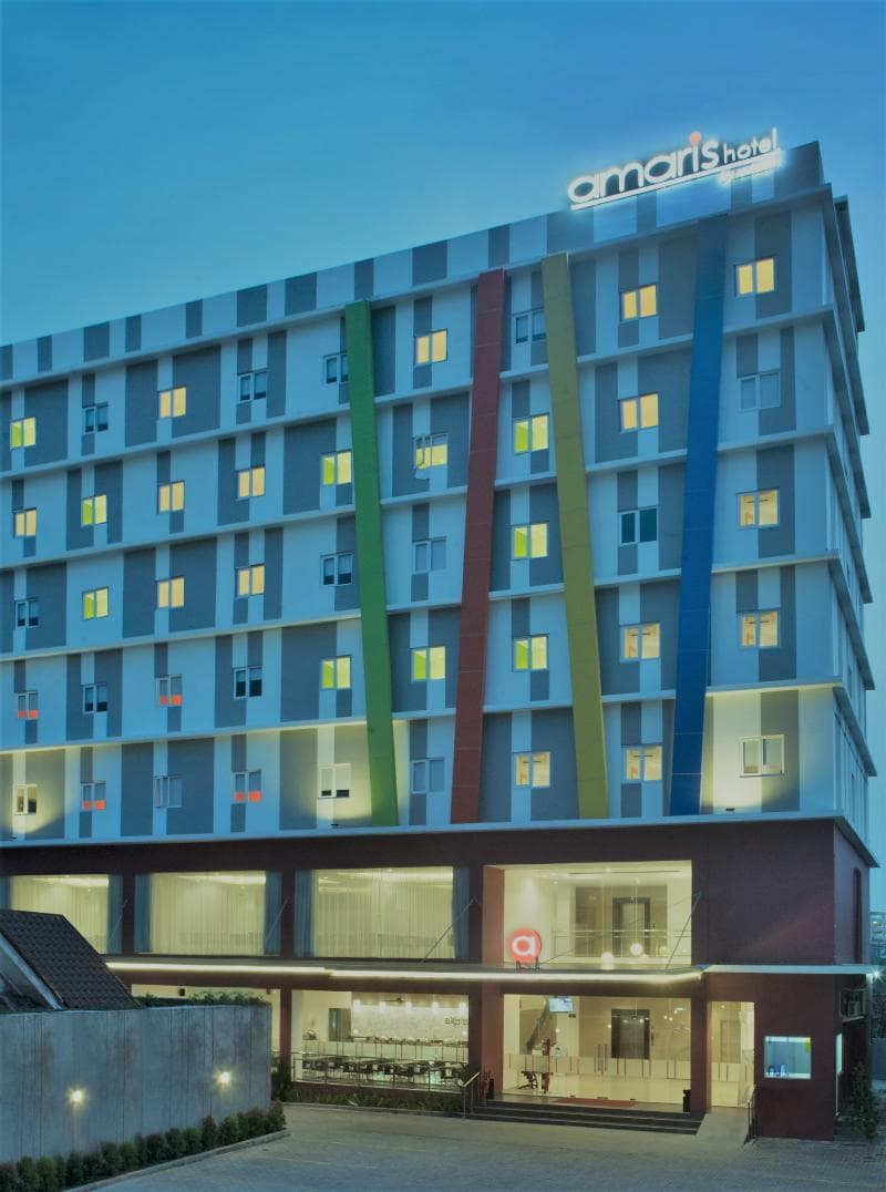 Lynn Hotel Serang photo 1