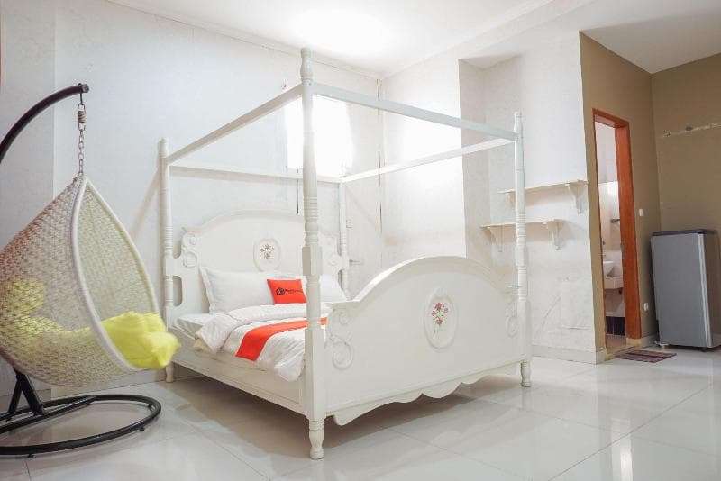 Residences By Reddoorz Near Kemang Square 3