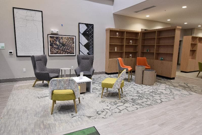 Holiday Inn Kansas City - Northeast 4