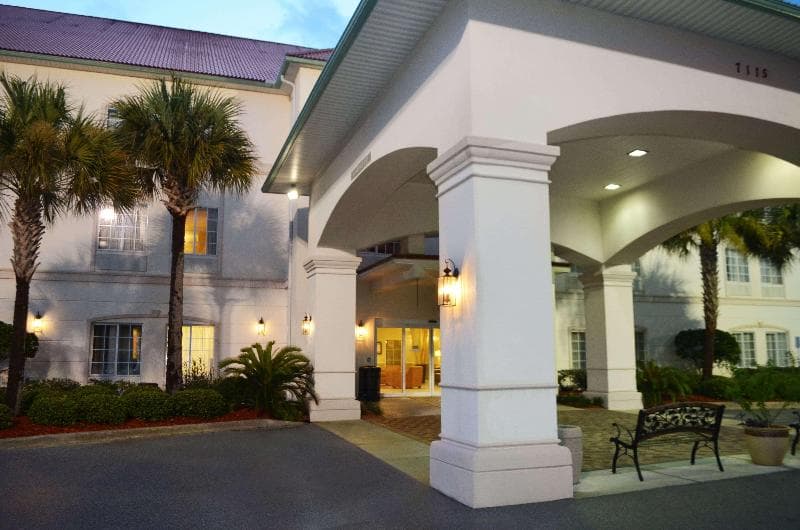 La Quinta Inn Suites By Wyndham Panama City Beach photo 1
