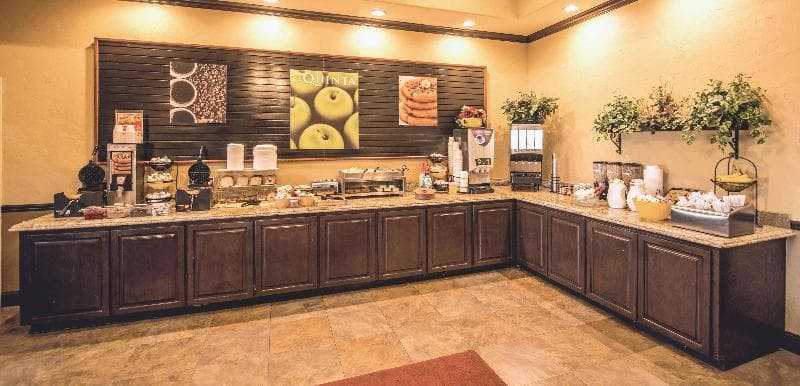 La Quinta Inn & Suites by Wyndham Marble Falls 3