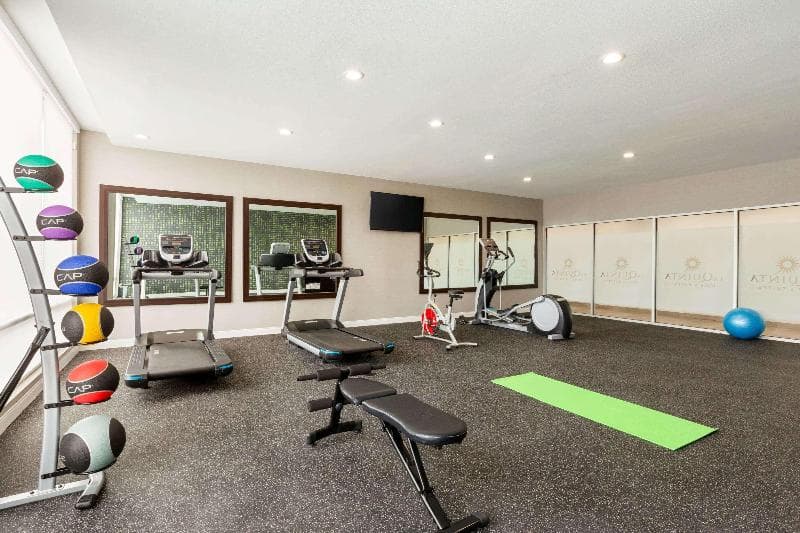 La Quinta Inn & Suites By Wyndham Richmond-Sugarland 3