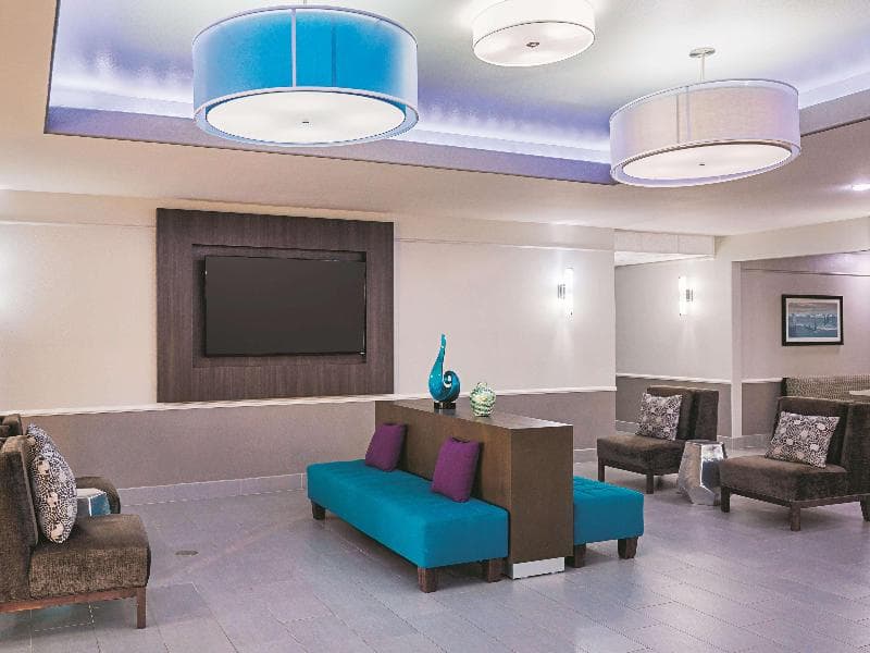 La Quinta Inn & Suites by Wyndham Port Lavaca 2