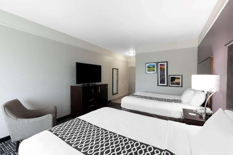 La Quinta Inn & Suites by Wyndham Port Lavaca photo 1