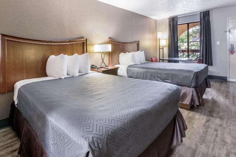 Econo Lodge Gainesville main
