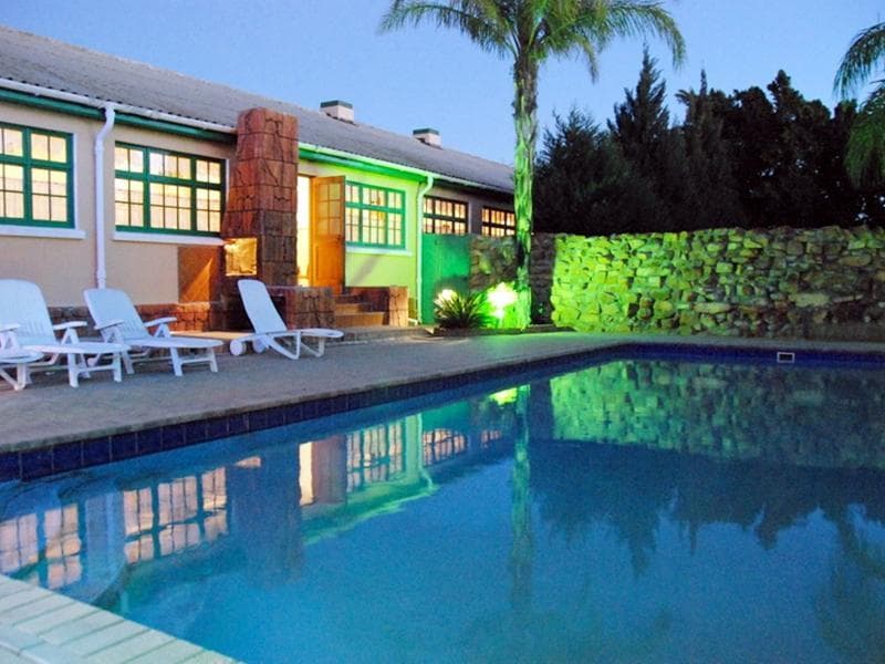 Oasis Country Lodge photo 1