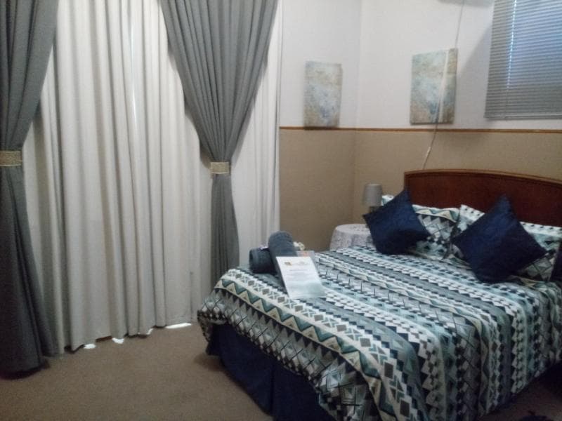 Oasis Country Lodge 4