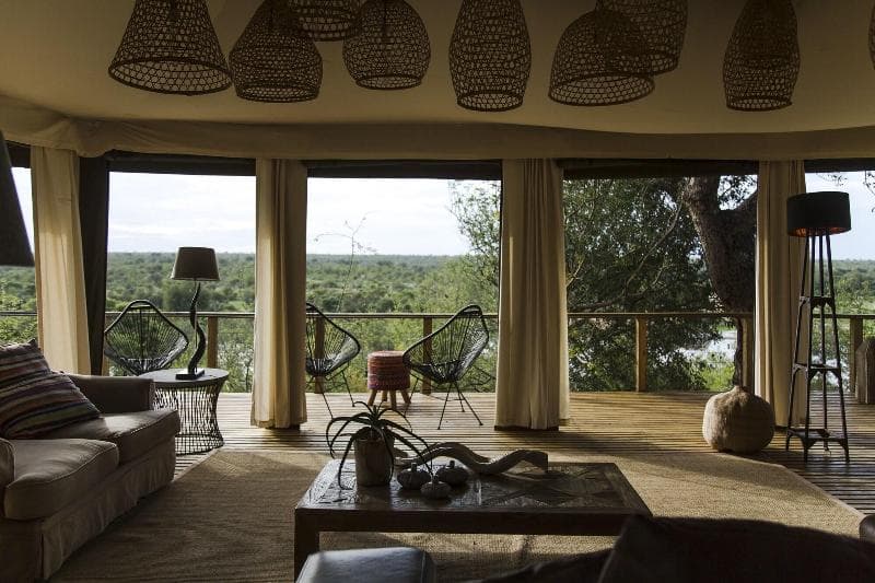 Simbavati Hilltop Lodge main