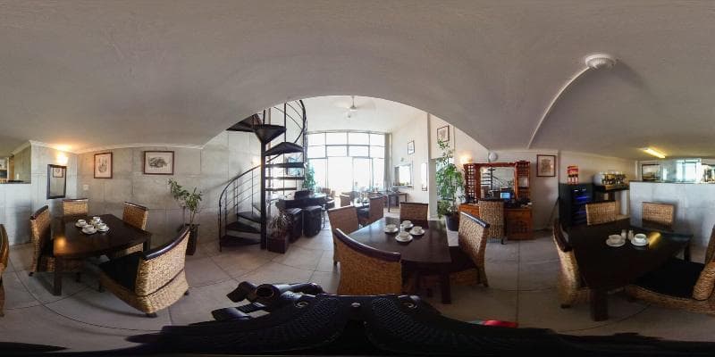 Ocean Breeze Hotel 3