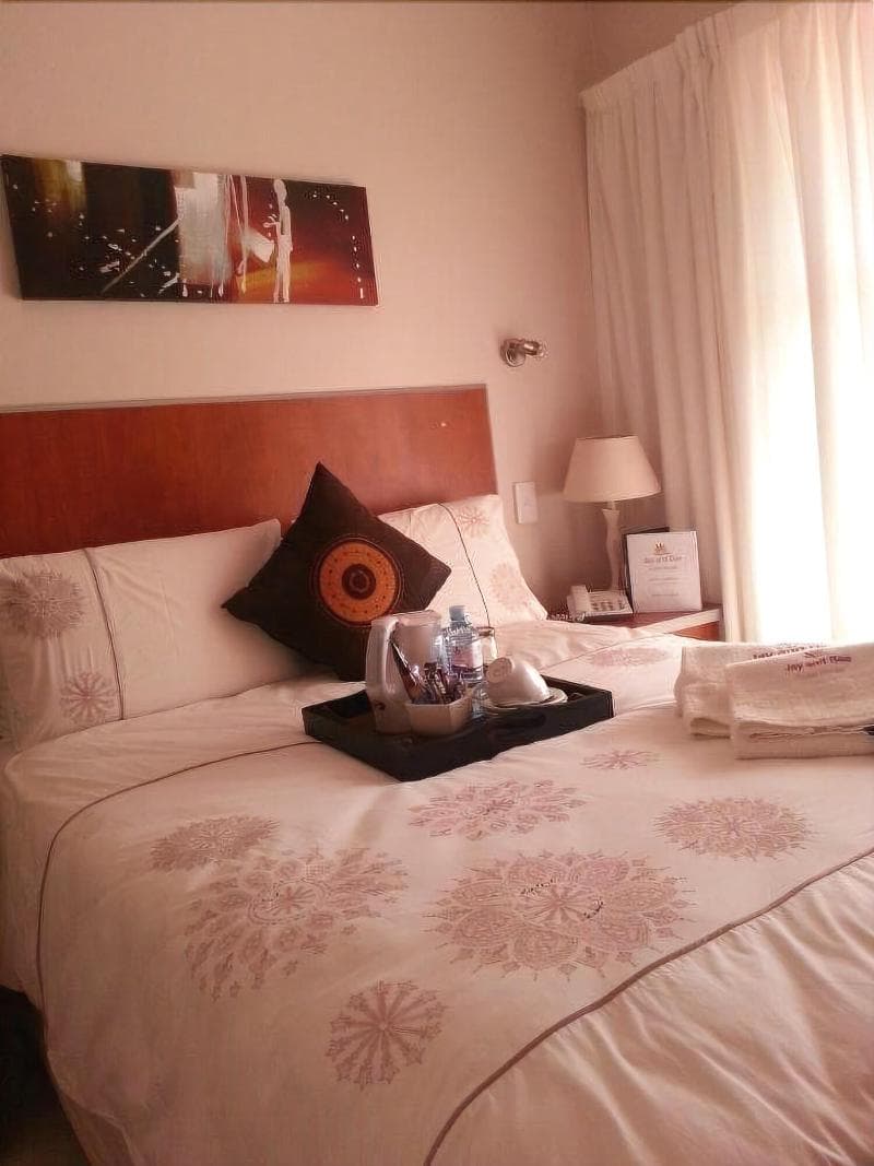 Jay and Bee Guest House 5