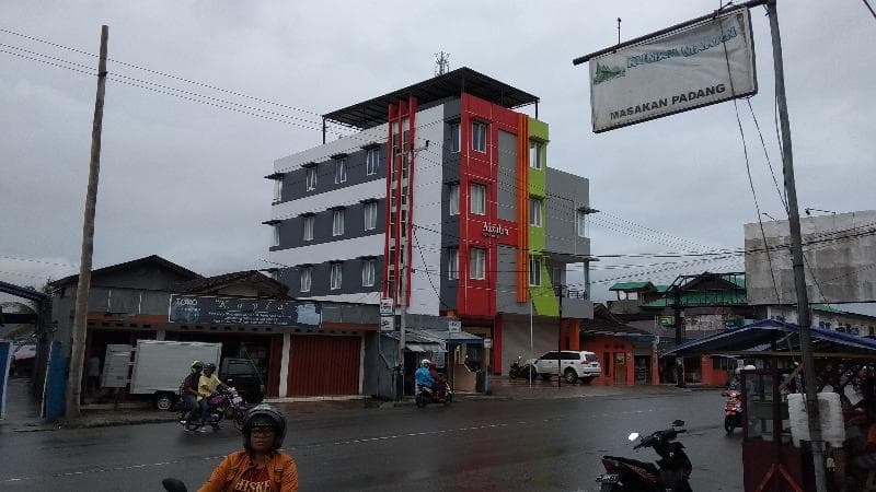 Oyo 1006 Azzahra Guest House photo 1