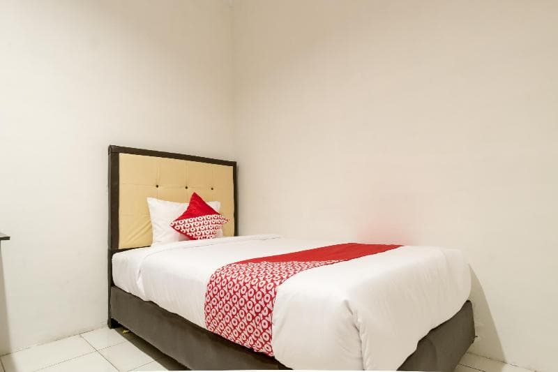 Oyo 622 Bakti Homestay photo 1