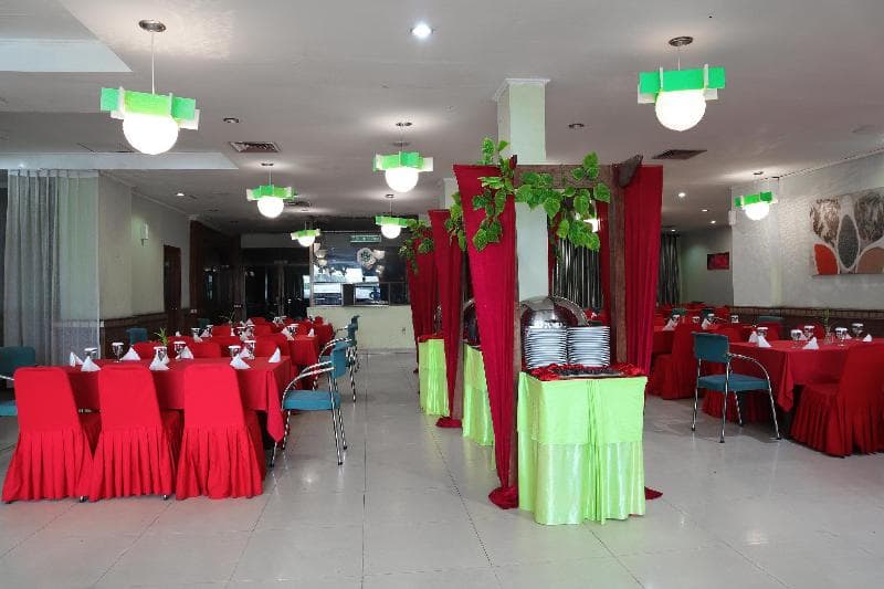 Mona Plaza Hotel photo 1