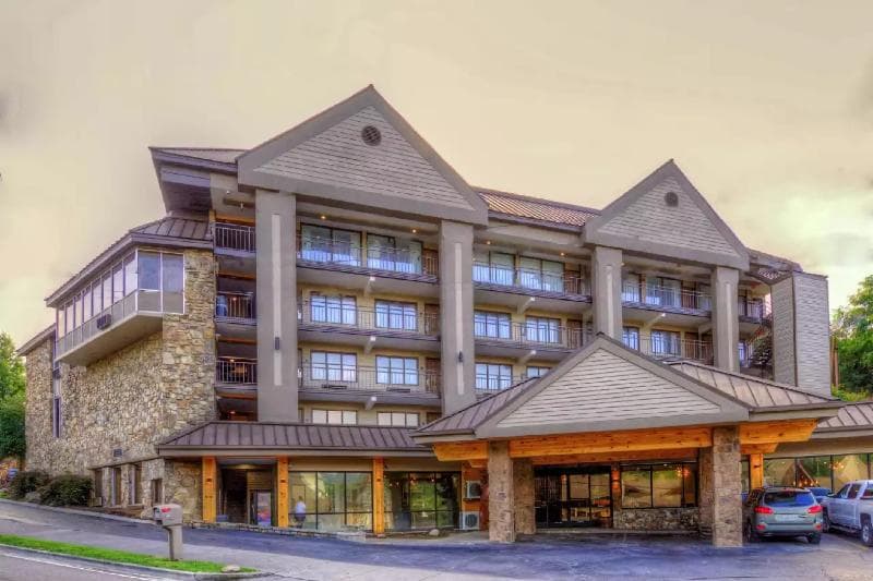 Clarion Pointe Downtown Gatlinburg photo 1
