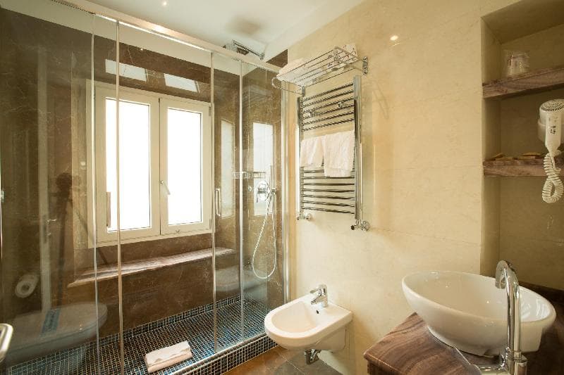 Floris Hotel 5