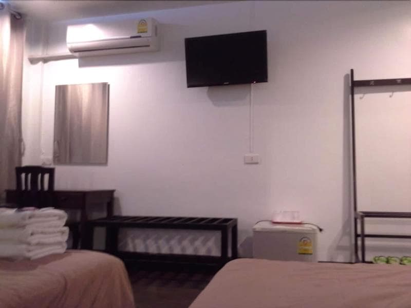 Suksawad Hotel 5
