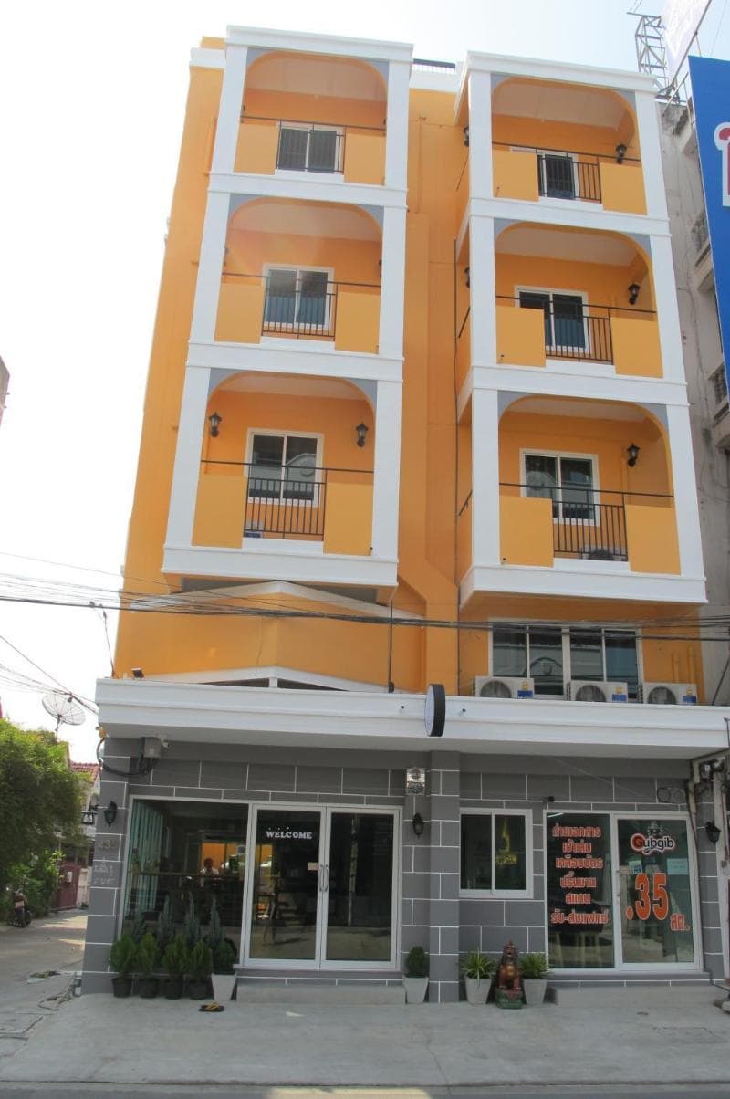 Hoppers Place Donmuang Hostel 3