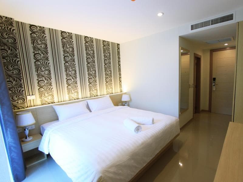 Ocean & Ole Hotel Patong photo 1
