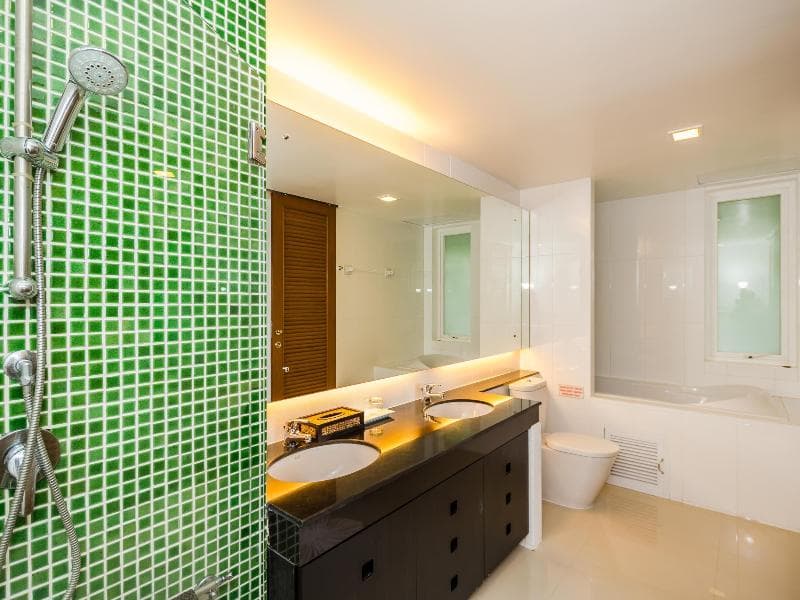 Jirana Hotel Patong photo 1