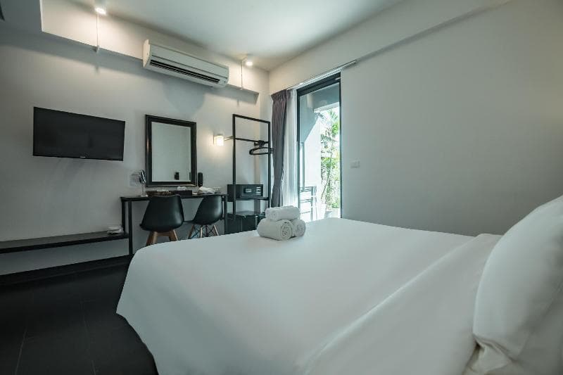 Iwualai Hotel 5