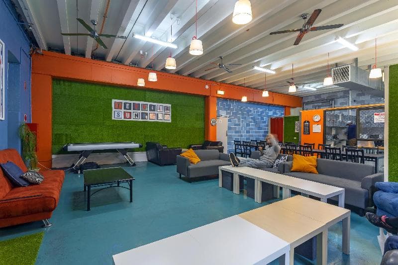 Tequila Sunrise Hostel (Adults Only) 3