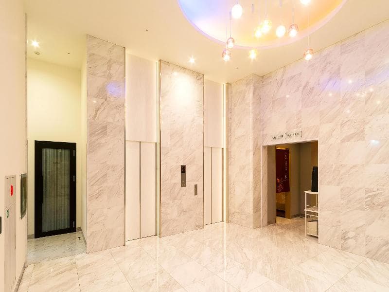Queen's Hotel Chitose 3