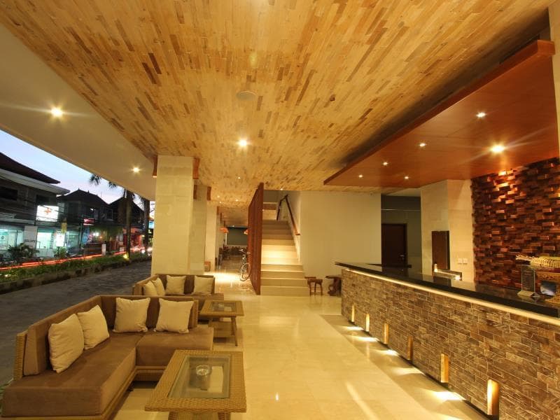 Grand La Walon Hotel photo 1