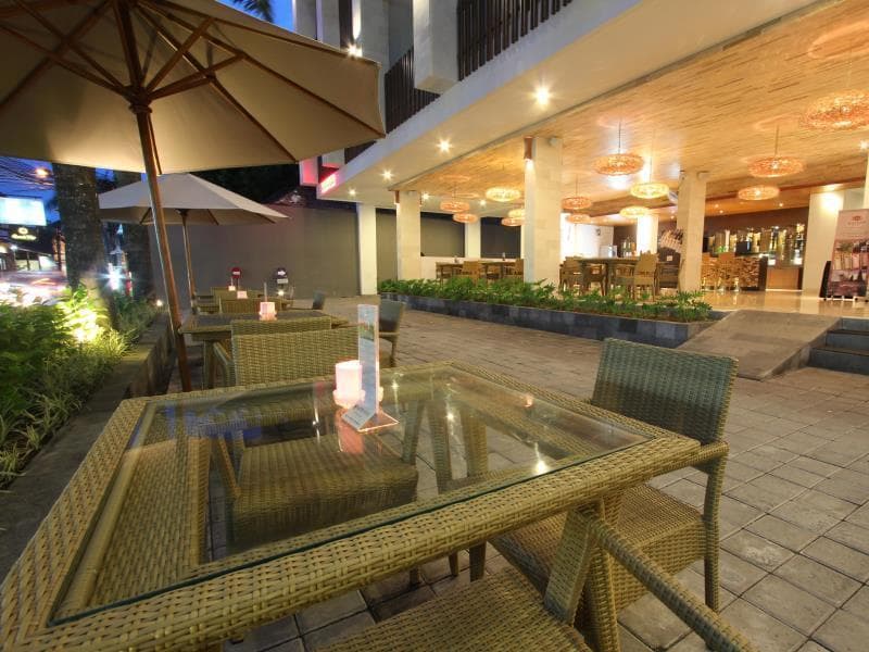 Grand La Walon Hotel main