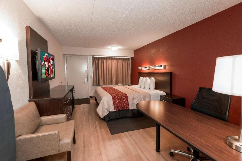 Red Roof Inn Detroit - Troy photo 1