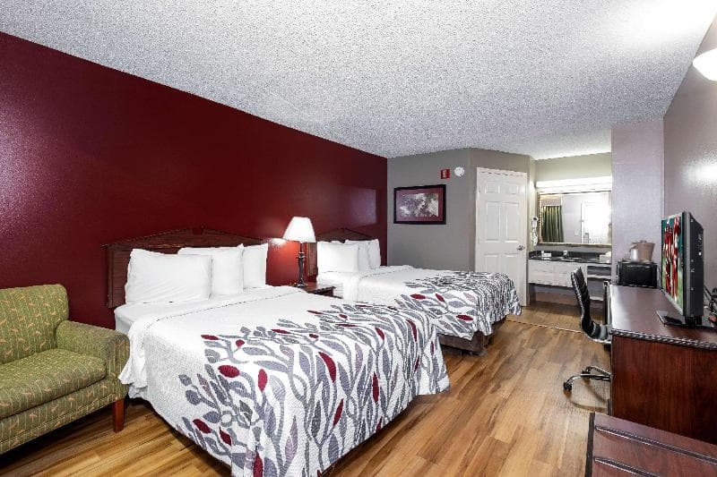 Red Roof Inn & Suites Wilson photo 1