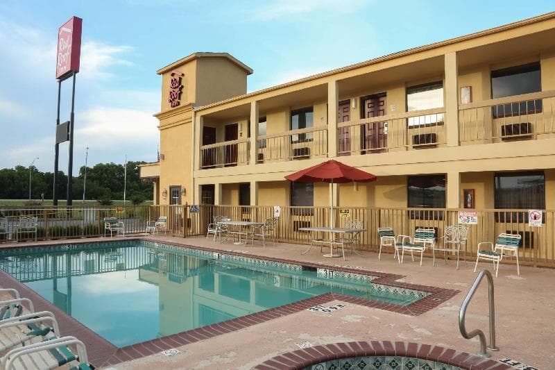Red Roof Inn Ardmore 3