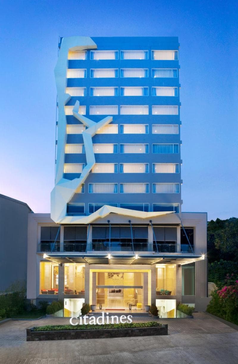 Royal Bay Hotel Makassar 2