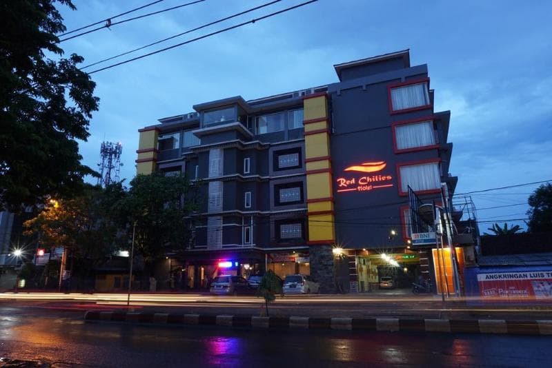 Red Chilies Hotel 5