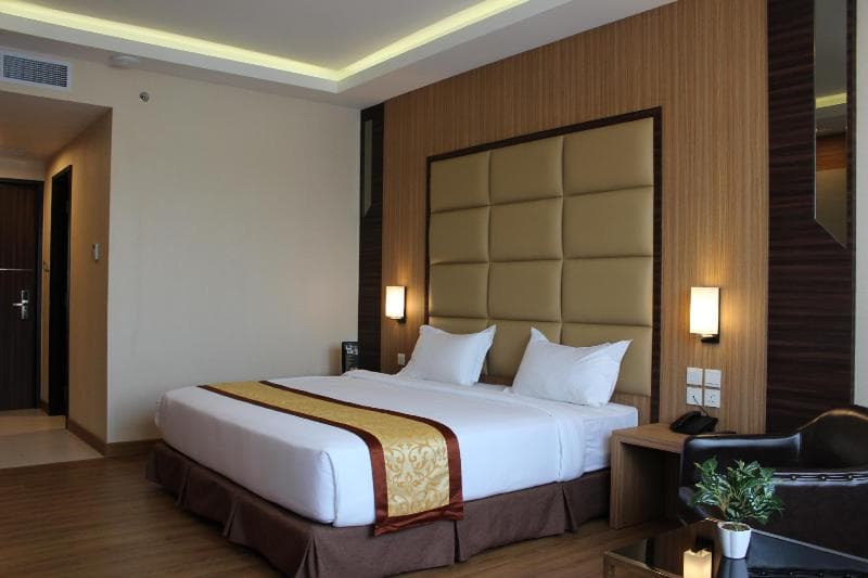 M-One Hotel Harbour Bay photo 1