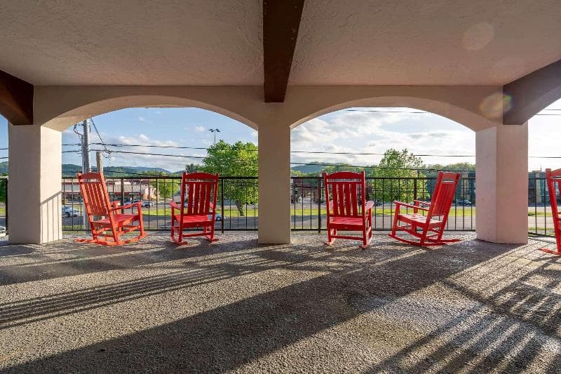 Americana Inn A Travelodge By Wyndham 4