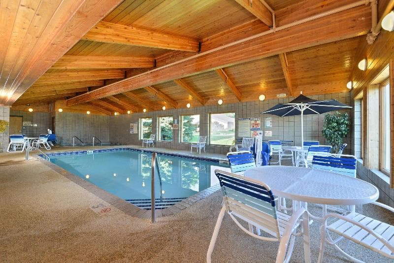 Stillwater Inn & Suites 3