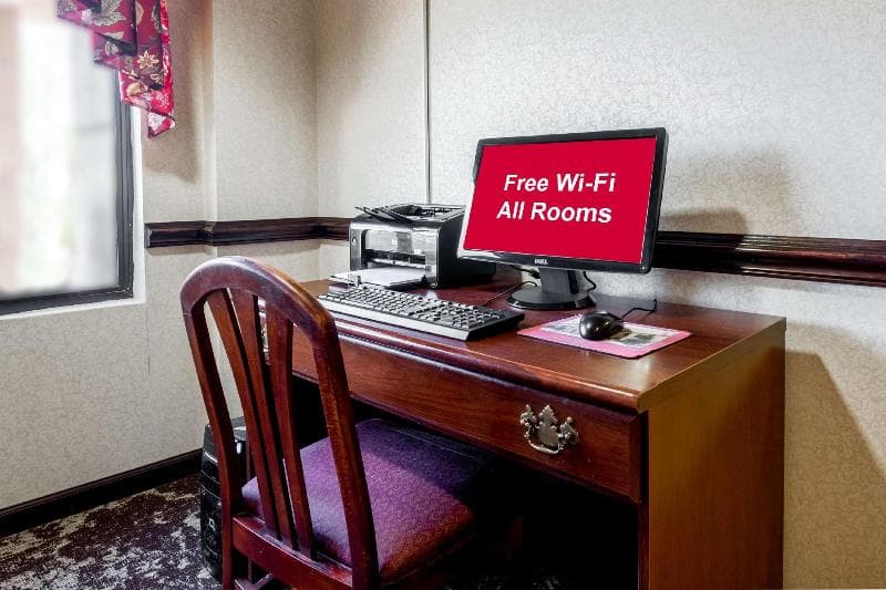 Red Roof Inn Hendersonville main