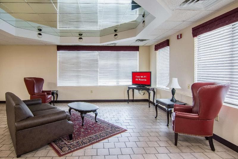 Red Roof Inn Fayetteville 2