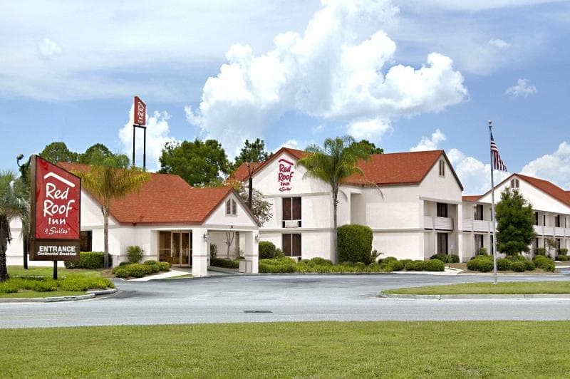 Red Roof Inn & Suites Brunswick I-95 4