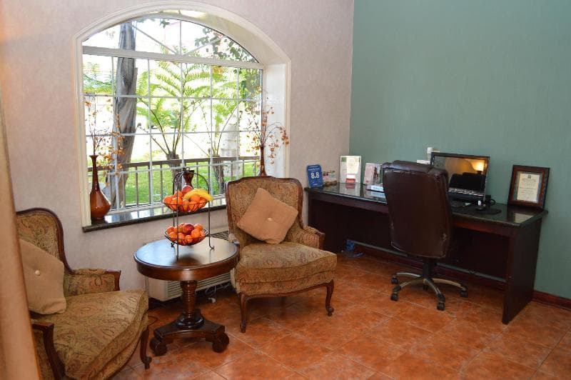 Dynasty Suites Redlands 3