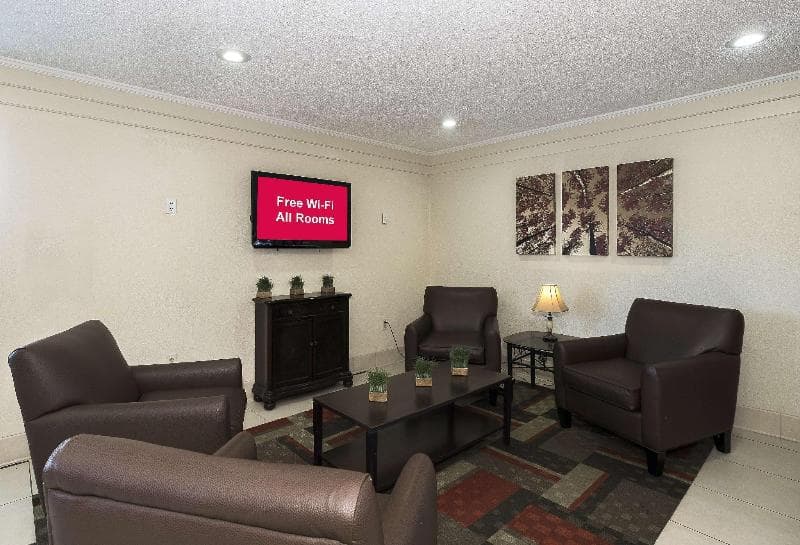 Red Roof Inn Bloomington 2