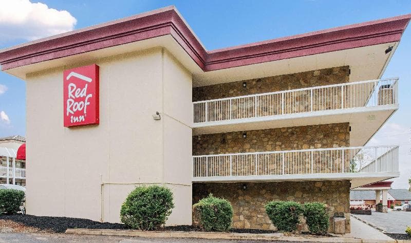 Red Roof Inn Charlottesville 3