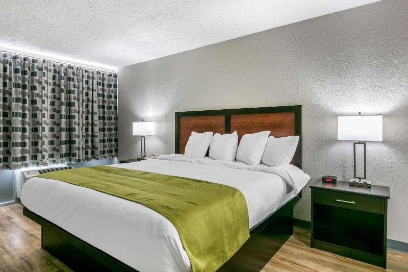 Rodeway Inn Kingston Springs Tn main