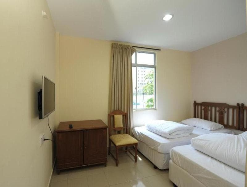 Joy Motel 5