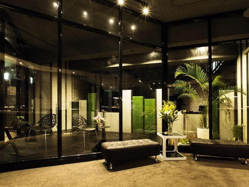 Hotel New Queen 2 4