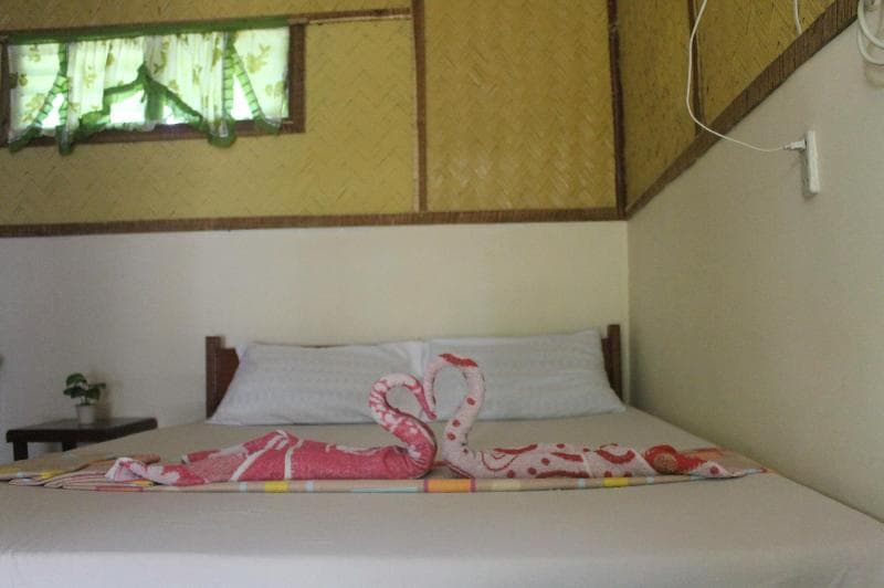 Novies Tourist Inn 3