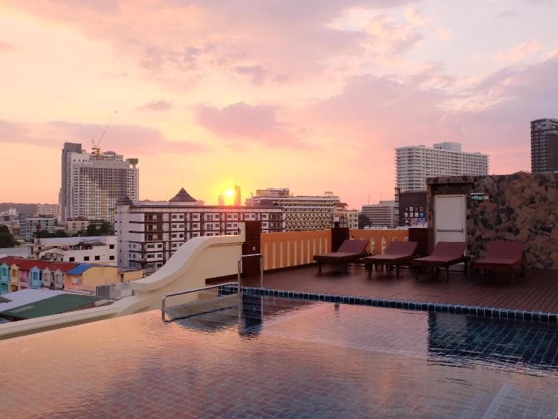 D Hotel Pattaya photo 1