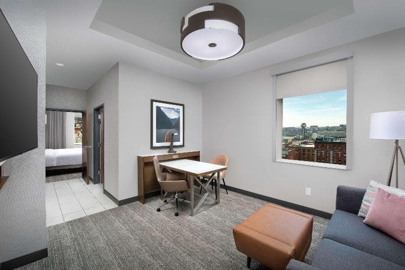 Embassy Suites by Hilton Knoxville Downtown 3