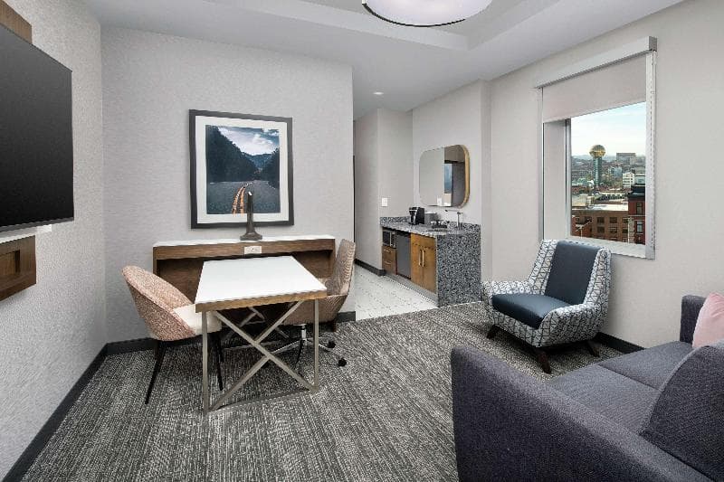 Embassy Suites by Hilton Knoxville Downtown 4