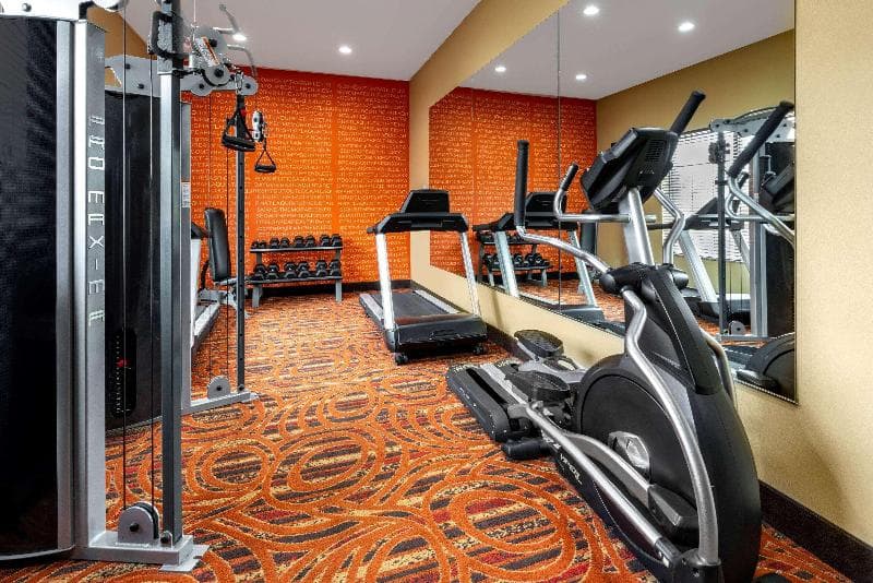 La Quinta Inn & Suites by Wyndham Muskogee photo 1